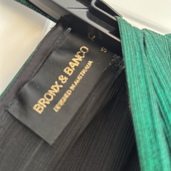 BRONX AND BANCO FIRMAL GOWN SIZE SMALL - Picture 2 of 9